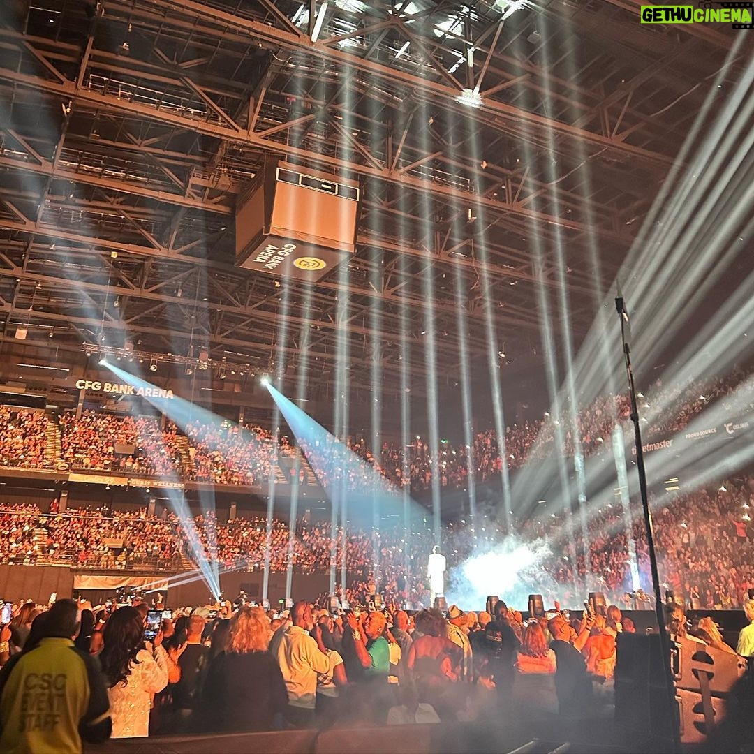 Lionel Richie Instagram - Baltimore is a vibe 🔥 CFG Bank Arena