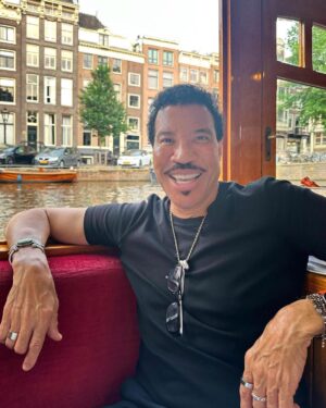 Lionel Richie Instagram - Exploring Amsterdam and cruising through their iconic canals… 🛶 🎂🥳