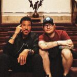 Lionel Richie Instagram - Watch my brother @teddysphotos take the judge's seat tonight on #AmericanIdol! 👨🏽‍⚖️✨