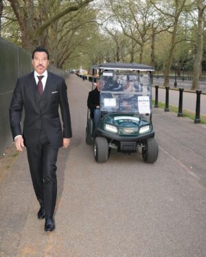 Lionel Richie Instagram - En route to @bbc
