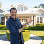 Lionel Richie Instagram - Where the heart is! 🏡💙 @lionelrichie brings us on home to Tuskegee, AL at 8/7c on ABC.