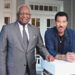 Lionel Richie Instagram - From my hometown to yours, thanks for watching @americanidol ! It’s going to be an incredible season!