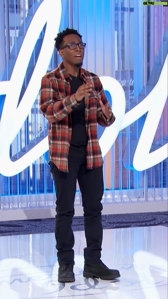 Lionel Richie Instagram - @thequintavious has a big voice and soul singing “Alabaster Box” by @cecewinans! 🙌 New #IDOL tomorrow on ABC! ✨ Stream on Hulu.