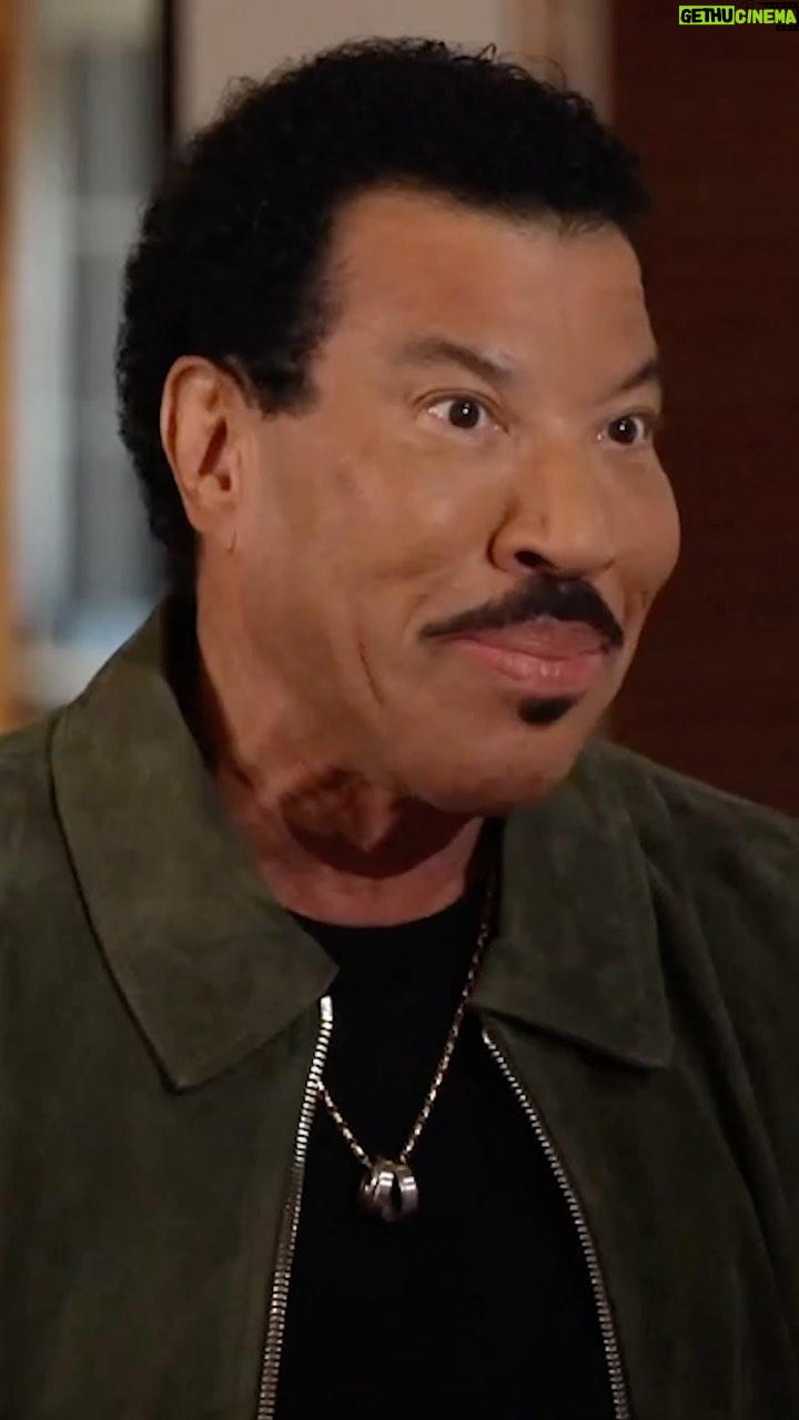 Lionel Richie Instagram - @americanidol judge @lionelrichie and “GMA” co-anchor @robinrobertsgma have a shared history in the Southern town of Tuskegee, Alabama. ❤️ “This is more than just a birthplace. We grew up in history.” #americanidol #gma #lionelrichie #history #alabama