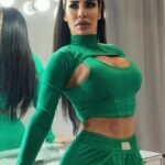 Lis Vega Instagram - FOCUS + BLESSED 🍀 #newcollection by @mystikactivemx 💚✅ #womansstyle #fashion #myflow