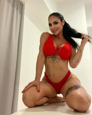 Lis Vega Instagram - 🌹❤️‍🔥 lindos sueños les tengo nuevo contenido para el día del amor y la amistad solo para mis fans de #playboy #onlyfans #linkinbio #sincensura ❤️‍🔥 
#playboymx #playboylatinoamerica 
#love #red #loveislove ♥️ #sanvalentin #diadelamor #amistad #latina #sensualidad #hot #erotismo