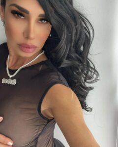 Lis Vega Instagram - Keep moving ♾️🙌🏻 #nevergiveup #lapoetadelourbano #myflow #mylife #undiaalavez #soloporhoy . . #stylehair by @alexismay2feel 🤍 #pestañas by @the_grand_lashes 🤍 . . #nuevocontenido #onlyfans #lisvegaofficial #linkinbio #playboy #playmate #playboymexico #playboylatinoamerica #latina #sensual #erotismo #hot #sincensura Link in Bio