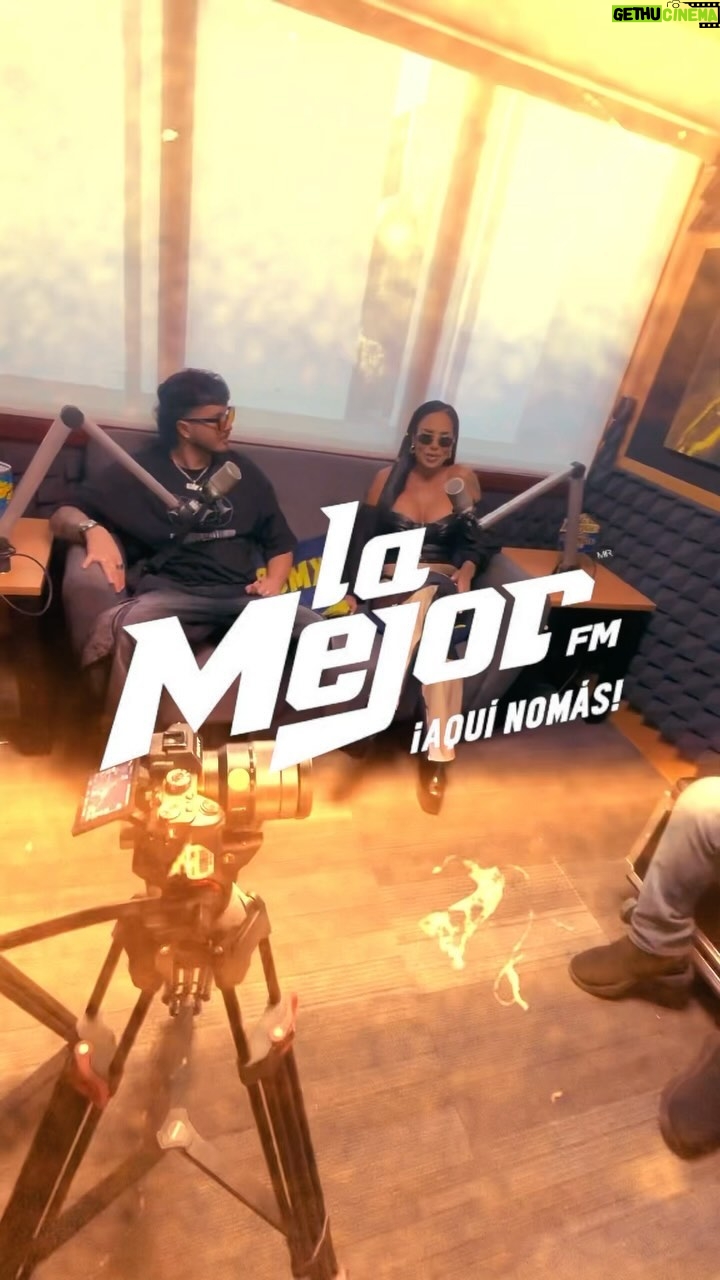 Lis Vega Instagram - Gracias a todo el equipo de @lamejoroficial y a @rafabalderrama por la invitación, la gran entrevista por el tiempo y el cariño, nos vemos pronto!!! #LaNota y #TBT disponible en todas las plataformas link en mi bio!!!! 🔥 Gracias México 🇲🇽 Mexico City, Mexico