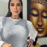 Lis Vega Instagram – El destino lo construyes día a día , el camino hay que abrazarlo, amarlo , agradecerlo , sentirlo y vibrarlo 🫶🏼♾️
Un día a la vez 🙌🏻♾️ solo por hoy 🤍
Todo pasa , todo sana y todo se transforma desde el amor 🕉️ #namaste
#lapoetadelourbano #mylife 🫶🏼