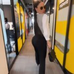 Lis Vega Instagram – Cuanta gratitud por el espacio que siempre me dan mis amigos de @radioformulamx @shanikberman te adoro π«ΆπΌ
Muy contenta de ser parte del #diamundialdelmariachi al lado del gran CHUCHO LΓPEZ y un espectacular elenco .
Este 27 de enero en el #teatroferrocarrilero donde serΓ‘n coronadas reinas @anabarbaramusic y mi adorada @rbigorra π«ΆπΌ
Tuve el gran honor de ser reina del mariachi en mi bello π²π½ y esta ocasiΓ³n verlas coronadas y ver a tanta celebridad me llena de mucha alegrΓa π«ΆπΌ
Los esperamos π«ΆπΌππ»
@quique_yeye gracias por tu amistad siempre y hacerme parte de algo tan mΓ‘gico π«ΆπΌ
@rubenrojasmanager #manager π«ΆπΌ Radio FΓ³rmula