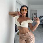 Lis Vega Instagram – 💫 
Todos los días tenemos la oportunidad si despertamos de reinventarnos , de elegir qué ser, qué hacer, con quien compartir, a qué pasión entregarnos , aprender, sanar, soltar, amar pero sobre todo vivir ✨ 
Disfrutándome los procesos 🫶🏼 
#lapoetadelourbano #mylife #lovemysoul ♾️#myflow by 
@mystikactivemx los mejores #outfits 🔝🙌🏻✨🫶🏼 
#actriz #cantante #celebrities #latina #mexico #cubana #mexicana ♾️🇲🇽 En el Camino