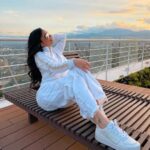 Lis Vega Instagram - ✨ AGRADECE EL DÍA #cherishtheday 🫶🏼♾️ #gratitud #mylife #godisgood #universe ♾️ #onedayatatime ✨ 𝓜𝔂 𝓵𝓲𝓯𝓮