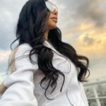 Lis Vega Instagram - ✨ AGRADECE EL DÍA #cherishtheday 🫶🏼♾️ #gratitud #mylife #godisgood #universe ♾️ #onedayatatime ✨ 𝓜𝔂 𝓵𝓲𝓯𝓮