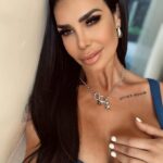 Lis Vega Instagram - Cuando sabes lo que vales, sabes lo que mereces 🧿🪬 Disfrutemos la vida que es un suspiro y cada historia una bendición llena de aprendizajes 🫶🏼♾️ Que nada ni nadie te quite esa luz que llevas dentro ✨ Bendecido día 🫶🏼♾️🙌🏻 #collection by @mystikactivemx 🧿 #myflow @the_grand_lashes #pestañas 🫶🏼 En el Camino