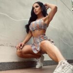Lis Vega Instagram - 🧡🤍 #mytime ♾️ #newcollection by @mystikactivemx 🔝
