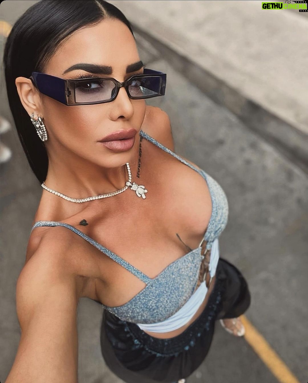 Lis Vega Instagram - 🪬 🧿🦋🌏 #goodvibesonly 🫶🏼🙌🏻 #gratitude ♾️ @mystikactivemx #collection 🧿 Televisa San Ángel