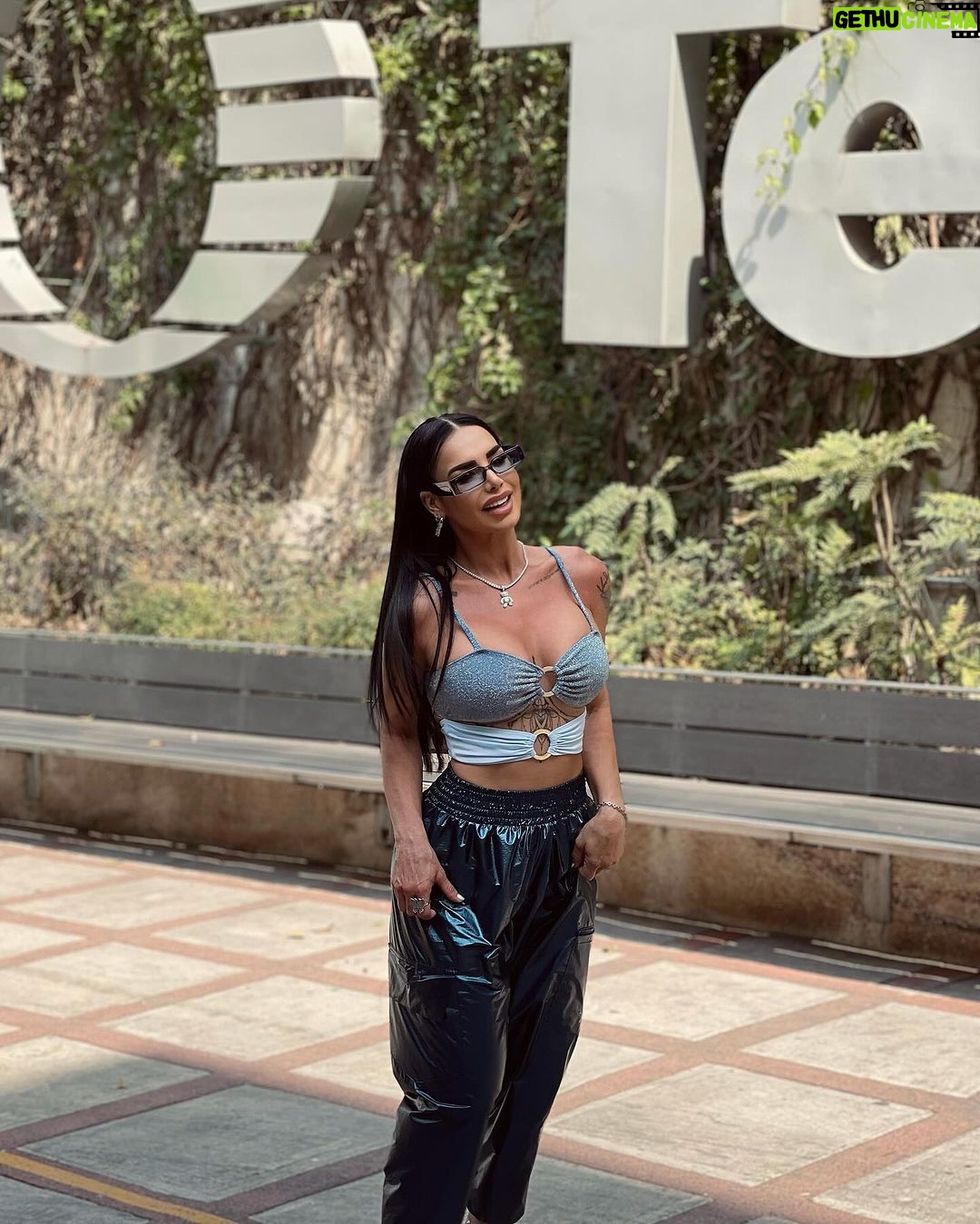 Lis Vega Instagram - 🪬 🧿🦋🌏 #goodvibesonly 🫶🏼🙌🏻 #gratitude ♾️ @mystikactivemx #collection 🧿 Televisa San Ángel