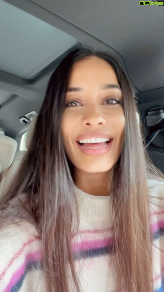 Lisa Haydon Instagram - ANNOUNCEMENT❗️Have been meaning to make this video for a while… the light was right and felt like a good moment … so HERE we are… 🫶🏽🤎
