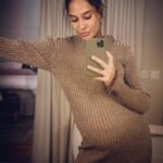 Lisa Haydon Instagram – Hi😎 #stillgotit #dailyaffirmations 😆 Hong Kong