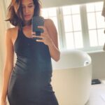 Lisa Haydon Instagram – One of my husband’s best friends asked if I would go to a store opening with him. Cringe cringe what will I wear? Well Who knew This lovely little T-wang dress that used to weather many nights out on the town would transform so well into a maternity outfit? #itdidnttakeavillage but #itdidtakeanhour 😱