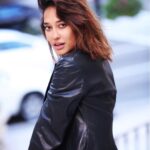 Lisa Haydon Instagram – 👀 Hong Kong 太平山纜車