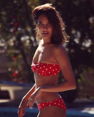 Lisa Haydon Instagram - Winter ☀️