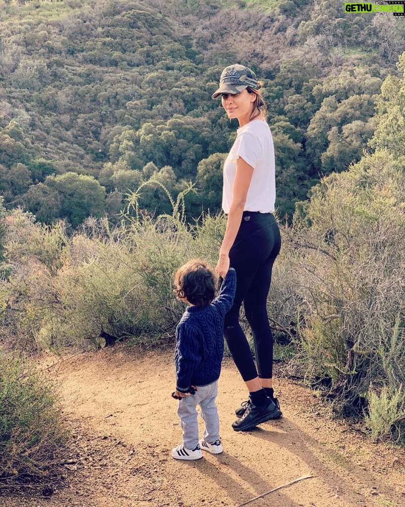 Lisa Haydon Instagram - Having ourselves a good ol’ LA time Beverly Hills, California