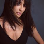 Lisa Haydon Instagram - It was time .. But never without my Kerastase @kerastase_official #kerastasehair #kerastaseindia