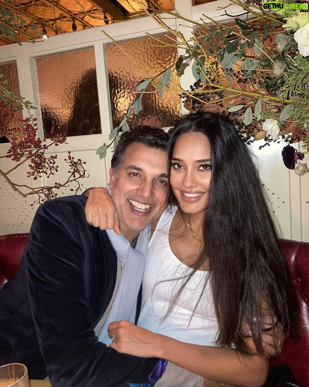 Lisa Haydon Instagram - Reminiscing the last 6 weeks in london. The most fun trip, wish we could do it all over again… London, United Kingdom