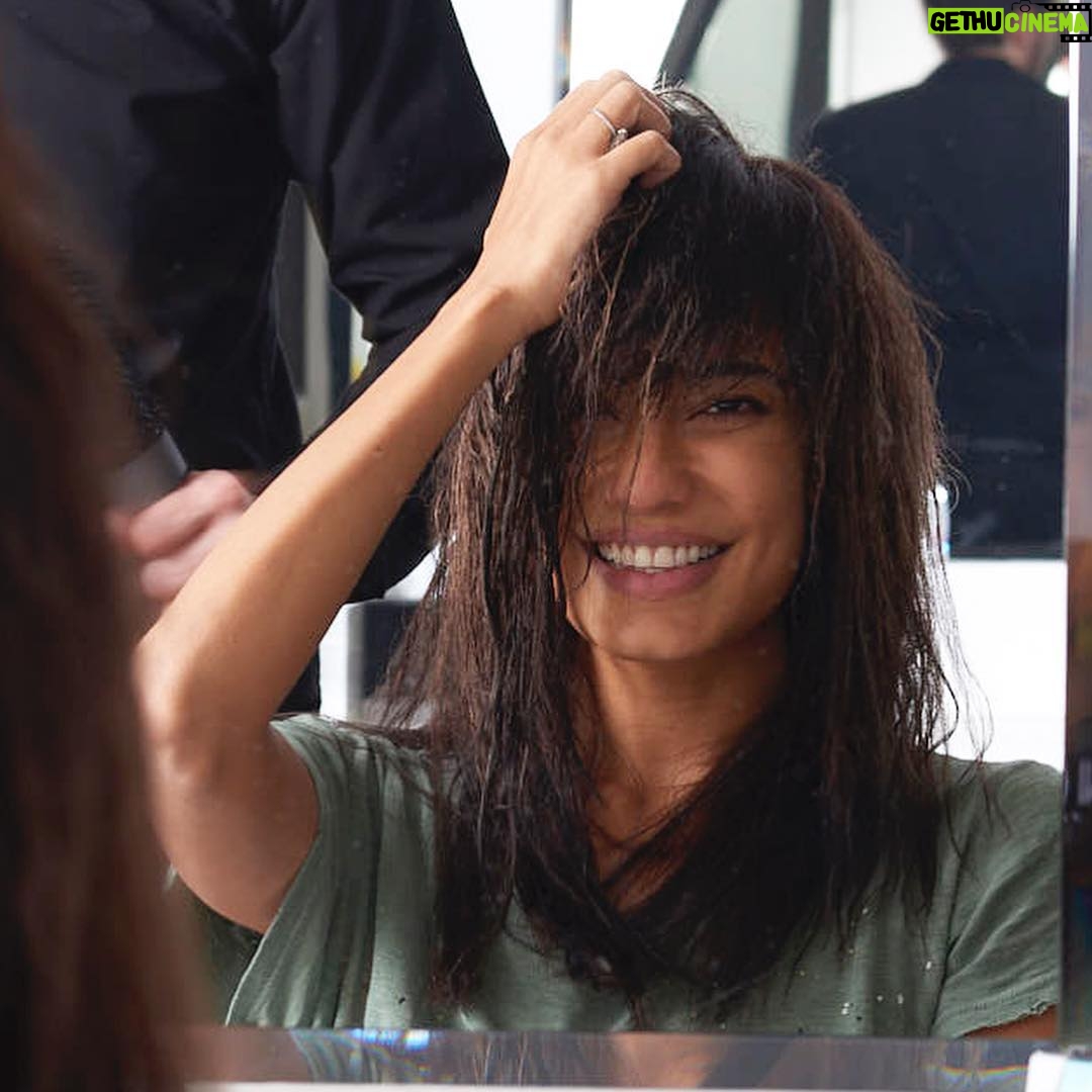 Lisa Haydon Instagram - Can't deny the importance of a good hairdresser...Getting my Christmas glam on with @kerastase_official #kerastaseindia #haircare
