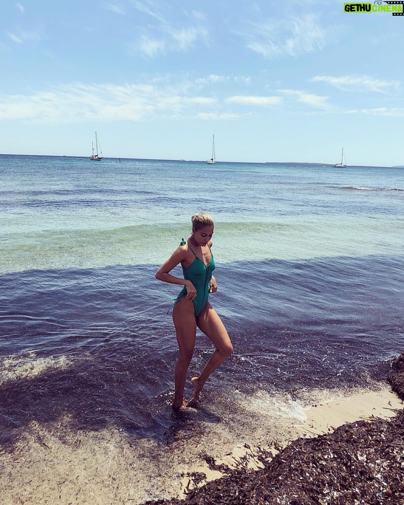 Lisa Haydon Instagram - Ibiza