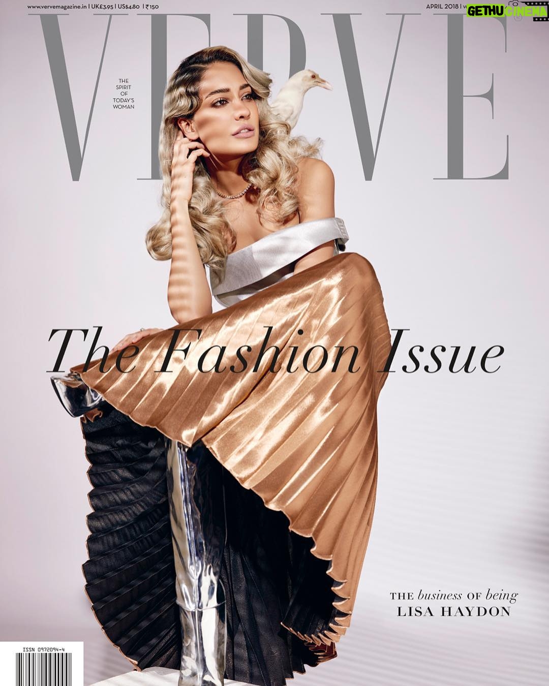 Lisa Haydon Instagram - I like your cover choice @verveindia ☺️Thanks for having me ... happy days with @taras84 @nikhildx @vardannayak @cloverwootton