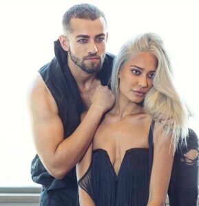 Lisa Haydon Instagram - M A H I R #TopModel @colorsinfinitytv