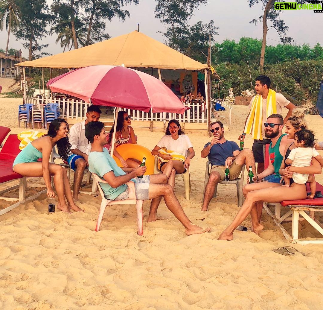 Lisa Haydon Instagram - Fam Jam 2018 Dona Sylvia Beach Resort