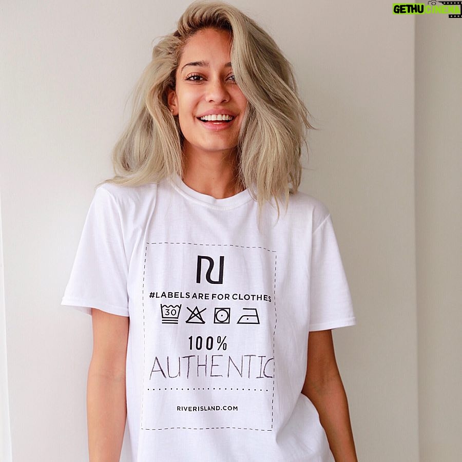 Lisa Haydon Instagram - Keepin’ it 💯% authentic 😉 And because everybody should be fearless and free to be their true selves without fear of 'labelling' - for every t-shirt sale, £3 will be donated to @ditchthelabel, share this with #labelsareforclothes @riverisland, and they'll donate a further £1! #LabelsAreForClothes
