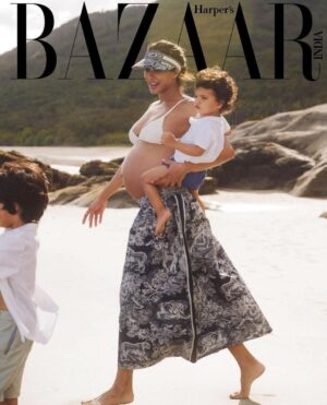 Lisa Haydon Instagram - Some more bomb digitty moments with @bazaarindia 🌝🖤🖤 I’m running out of captions ... can you tell ? 
Comes back because I found a caption 😂. 
Pregnancy is that one time in life where you accomplish so much while not really doing anything! 

Digital editor: @nandinibhalla 
Photographer: @rubylaw 
Make up : @omix 
Hair : @peter_cheng_hair 
Styling : @justinelee425 
Production : @marinafairfax 
Photographer assist : @kehocheung