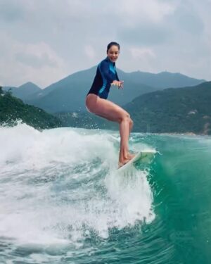 Lisa Haydon Instagram - Falling down isn’t so bad 😉💙🌊