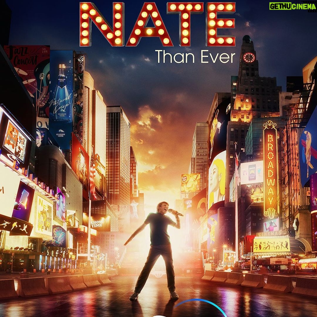 Lisa Kudrow Instagram - This movie is pure delight in every way. @disneyplus #betternatethanever