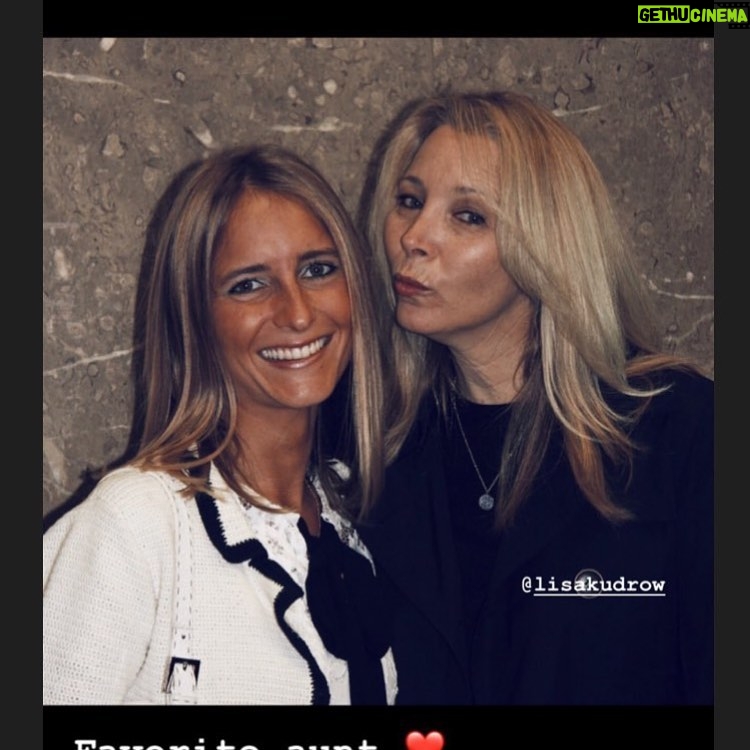 Lisa Kudrow Instagram - My sweet niece’s wedding. #tbt