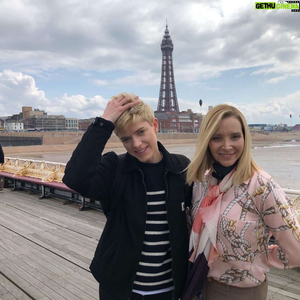 Lisa Kudrow Instagram - With Mae Martin. That’s right Mae Martin in Blackpool. That’s right Blackpool.