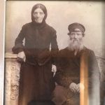 Lisa Kudrow Instagram – My great great great grandparents… guessing this was taken when their granddaughter left home to get married#BFF