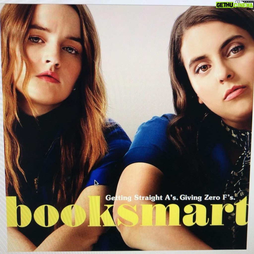 Lisa Kudrow Instagram - You have to see @oliviawilde ‘s debut as a director and must see the fantastic @kaitlyndever @beaniefeldstein and @praisethelourd @booksmart youtu.be/tX2MvB0kyA0