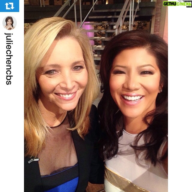 Lisa Kudrow Instagram - So GREAT guest hosting @THETALK_CBS with @juliechencbs today!! She's on "Who Do You Think You are?" This Sunday on TLC! 👍 #wdytya