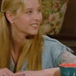 Lisa Kudrow Instagram - @jenniferaniston @courteneycoxofficial @mleblanc @mattyperry4 @_schwim_