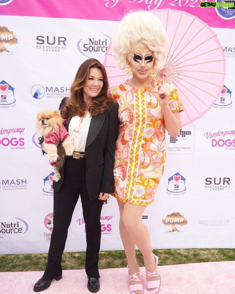 Lisa Vanderpump Instagram - Thank you so much to everyone who came out to support @vanderpumpdogs World Dog Day this year, co-sponsored by @wehocity , and presented by @nutrisourcepetfoods . It’s been a very challenging time, with so much sadness prevalent in the world right now, and it’s made us appreciate our furry friends even more. So much work goes into planning our events to raise awareness about our fight to end global dog abuse, so to have everyone’s support means so much. Thank you @lancebass @michaelturchinart for MCing, @scheana @raquelleviss @dr.evanantin @jorge_bendersky for judging our doggy fashion show! And thank you to my friend @trixiemattel for your support, and for everyone who showed up! @tomsandoval1 @twschwa @arianamadix @musickillskate @kymwhitley 📸 by @nikkiryanphotography & @edmundprieto