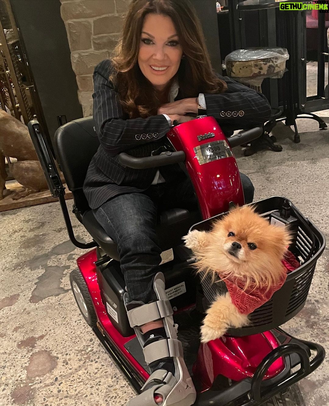 Lisa Vanderpump - 72.4K Likes - Well we are still getting work done! @vanderpumpparis #vanderpumpparis #vanderpumpalain
