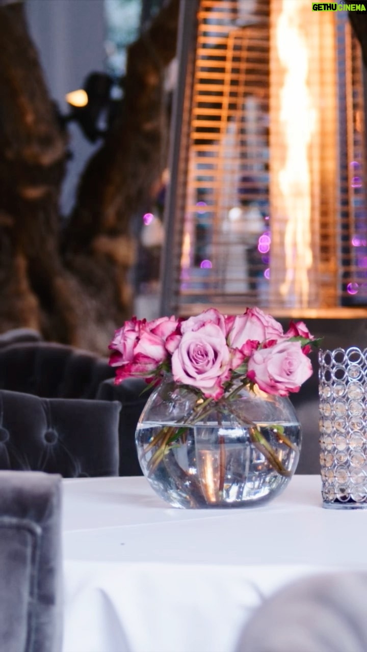 Lisa Vanderpump Instagram - Missing this place like crazy and wishing I was out enjoying it, but you can all enjoy it for me lol 😂 @pumprestaurant