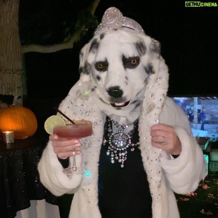 Lisa Vanderpump Instagram - Barking mad… Happy Halloween! 🎃