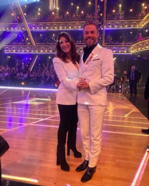 Lisa Vanderpump Instagram - Gooooo @arianamadix ! #DWTS @dancingwiththestars