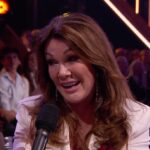 Lisa Vanderpump Instagram - #DWTS alum Lisa Vanderpump is at the #DWTSFinale tonight giving us the tea on her new @hulu show #VanderpumpVilla.